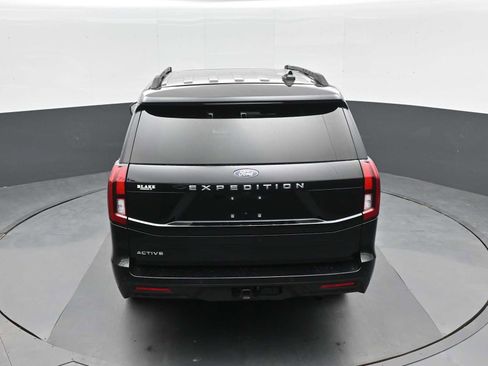 Used 2025 Ford Expedition Active AWD/4WD image 17