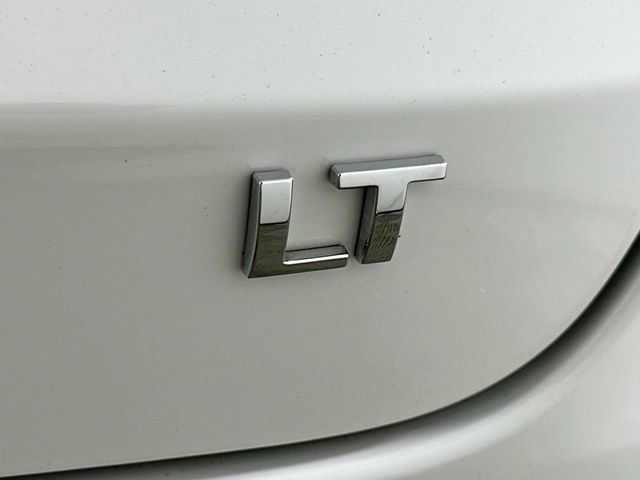 Used 2025 Chevrolet Trax LT FWD image 27