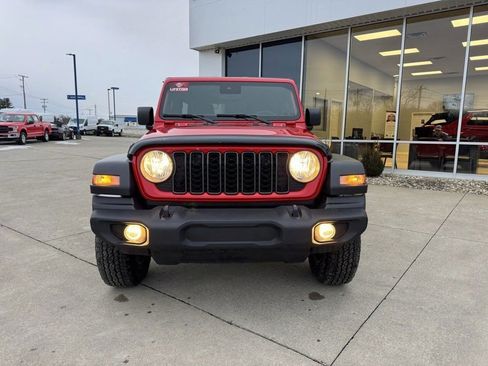 Used 2024 Jeep Wrangler Sport S image 2