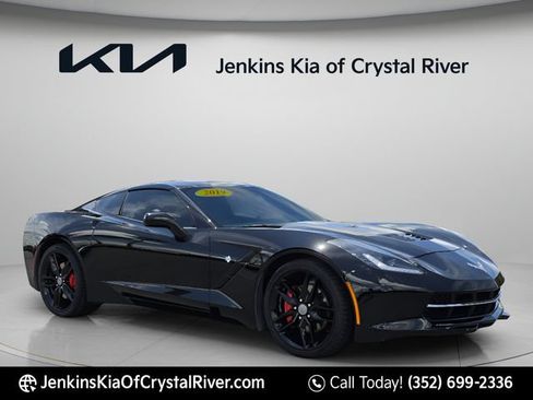 Used 2019 Chevrolet Corvette Stingray Coupe w/ 1LT RWD image 2