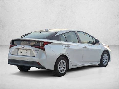 Used 2019 Toyota Prius LE FWD image 5