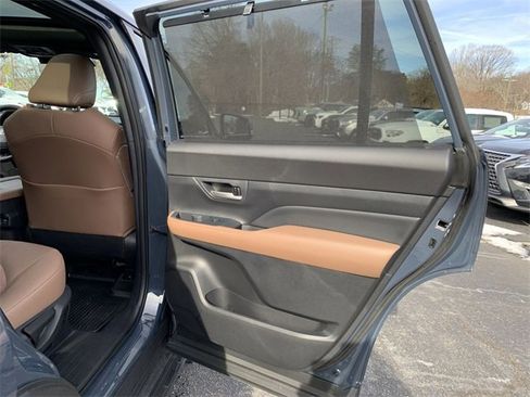 Used 2024 Toyota Grand Highlander MAX Platinum image 11