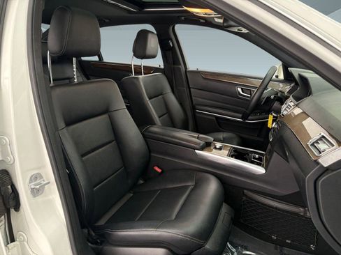 Used 2014 Mercedes-Benz E 350 Sedan image 24