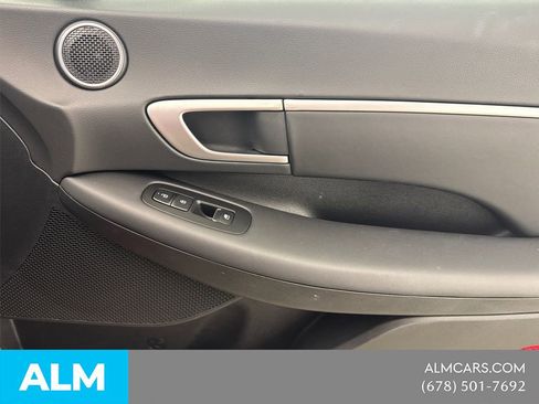 Used 2025 Hyundai Sonata SEL FWD image 18