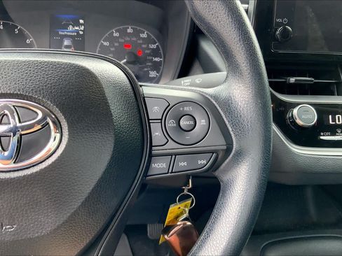 Certified 2025 Toyota Corolla LE FWD image 46