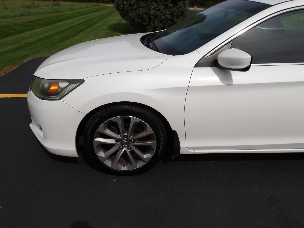 Used 2013 Honda Accord Sport image 30