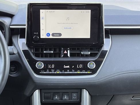 Used 2025 Toyota Corolla Cross AWD Hybrid w/ Convenience Package image 15