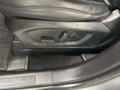 Certified 2023 Ford Explorer XLT w/ Equipment Group 202A image 13