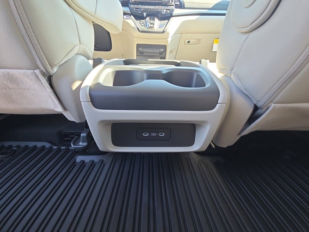 New 2027 Honda Odyssey EX-L image 18