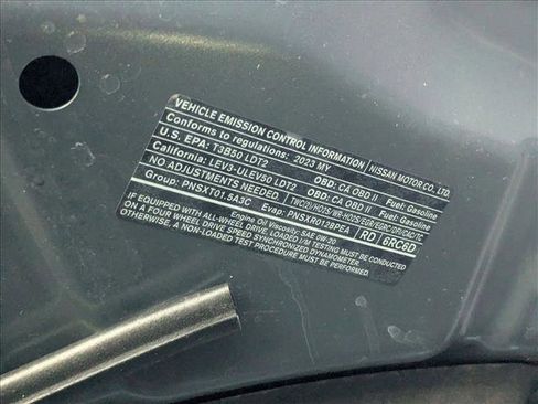 Used 2023 Nissan Rogue SV image 25