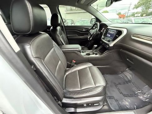 Used 2019 GMC Acadia SLT image 33