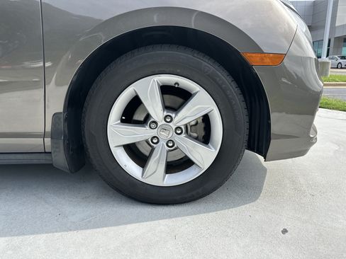 Used 2020 Honda Odyssey EX image 13
