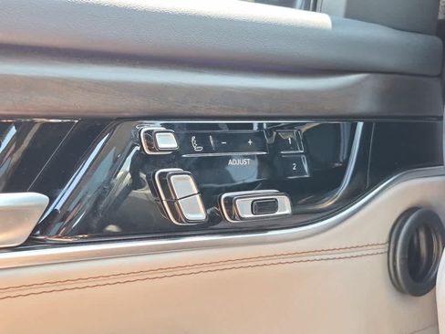 Used 2022 Jeep Grand Wagoneer Series II w/ Premium Group II AWD/4WD image 25