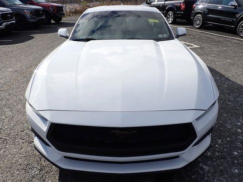 Used 2025 Ford Mustang Premium image 11