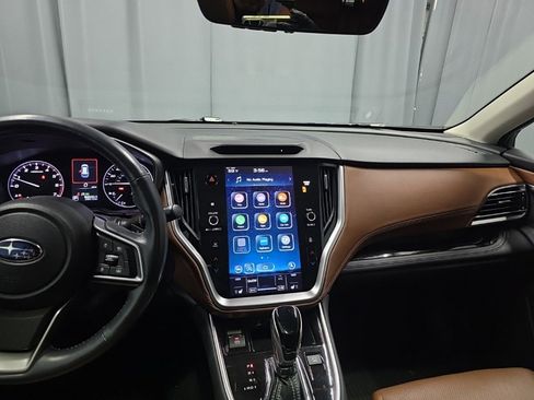 Used 2022 Subaru Outback Touring image 15