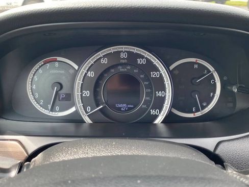 Used 2017 Honda Accord EX image 14