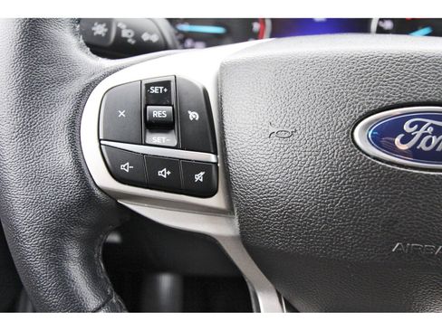 Used 2023 Ford Explorer XLT w/ Equipment Group 202A RWD image 20