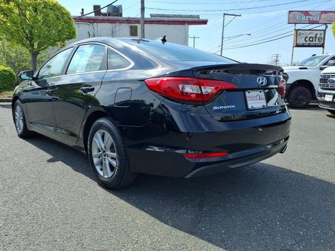Used 2015 Hyundai Sonata SE w/ Option Group 09 FWD image 21