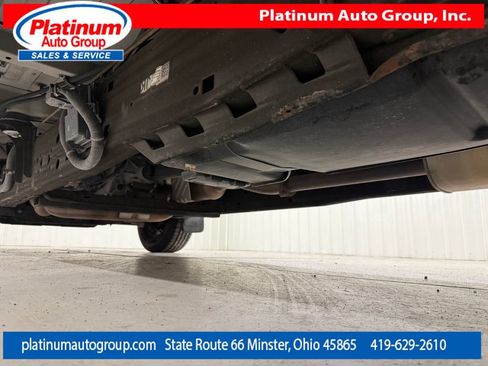 Used 2018 Chevrolet Express 3500 Extended w/ Driver Convenience Package RWD image 9