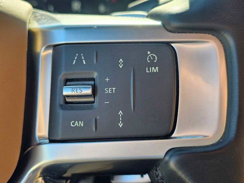 Used 2023 Land Rover Discovery HSE R-Dynamic image 29