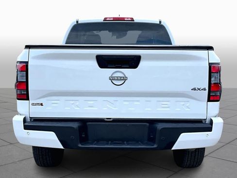 Used 2025 Nissan Frontier SV AWD/4WD image 5