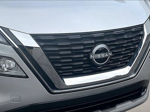 Certified 2023 Nissan Rogue SV AWD/4WD image 32