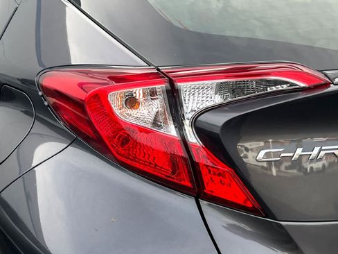 Used 2021 Toyota C-HR LE image 15