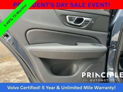 Certified 2025 Volvo V60 B5 Cross Country Plus image 28