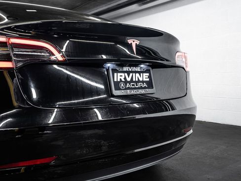 Used 2023 Tesla Model 3 Standard Range image 15