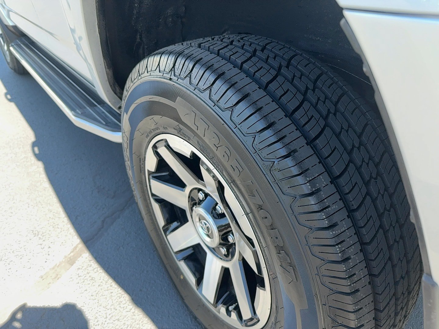 Used 2017 Toyota 4Runner TRD Off-Road Premium AWD/4WD image 9