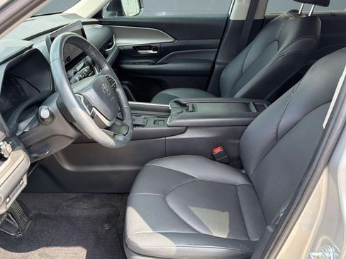 Used 2024 Toyota Grand Highlander FWD image 5