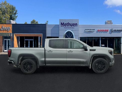 Used 2024 GMC Sierra 1500 Elevation AWD/4WD image 3