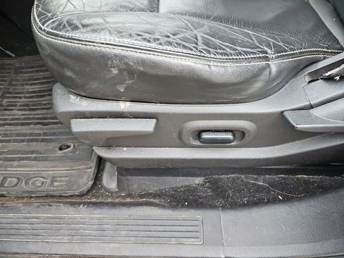 Used 2010 Ford Edge SEL image 31