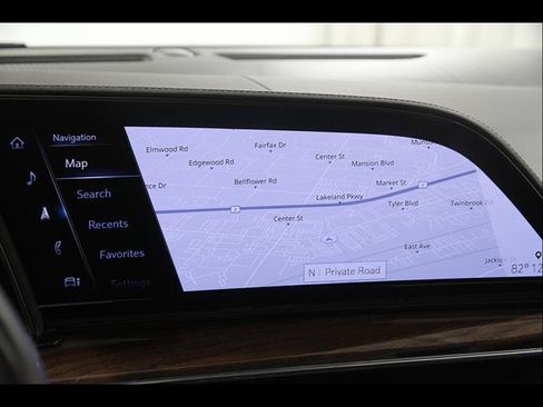Used 2022 Cadillac Escalade Sport Platinum AWD/4WD image 13