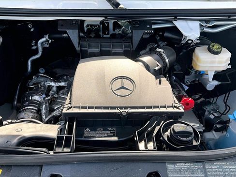 New 2025 Mercedes-Benz Sprinter 2500 image 17