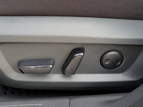 Used 2023 Nissan Rogue SV image 13