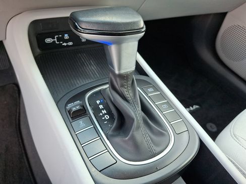Used 2024 Hyundai Kona SEL AWD/4WD image 10