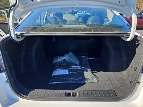 Used 2025 Nissan Versa S w/ Trunk Package image 15