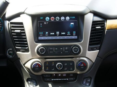Used 2017 GMC Yukon Denali w/ Open Road Package RWD image 12