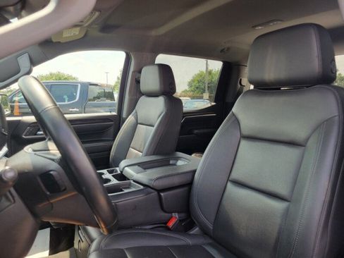 Used 2024 GMC Sierra 1500 SLT AWD/4WD image 12