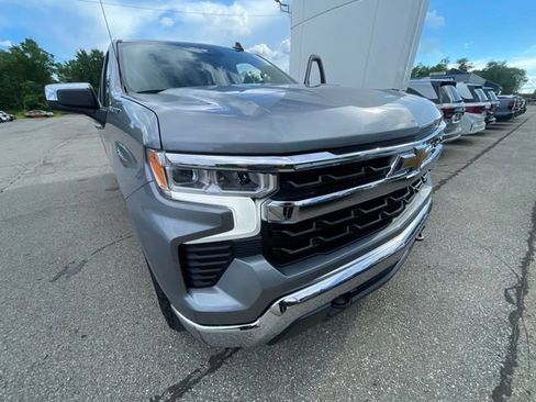 Used 2023 Chevrolet Silverado 1500 LT AWD/4WD image 33