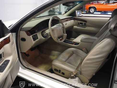 Used 2000 Cadillac Eldorado Touring image 4