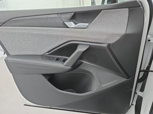 New 2026 Volkswagen Tiguan S FWD image 26