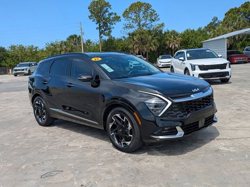 Certified 2023 Kia Sportage SX FWD image 2