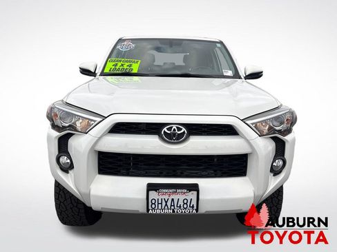 Used 2019 Toyota 4Runner SR5 Premium AWD/4WD image 2