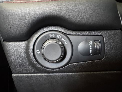 Used 2024 Dodge Durango GT image 22