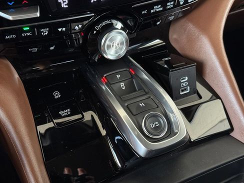 Used 2025 Acura MDX FWD w/ Technology Package image 43