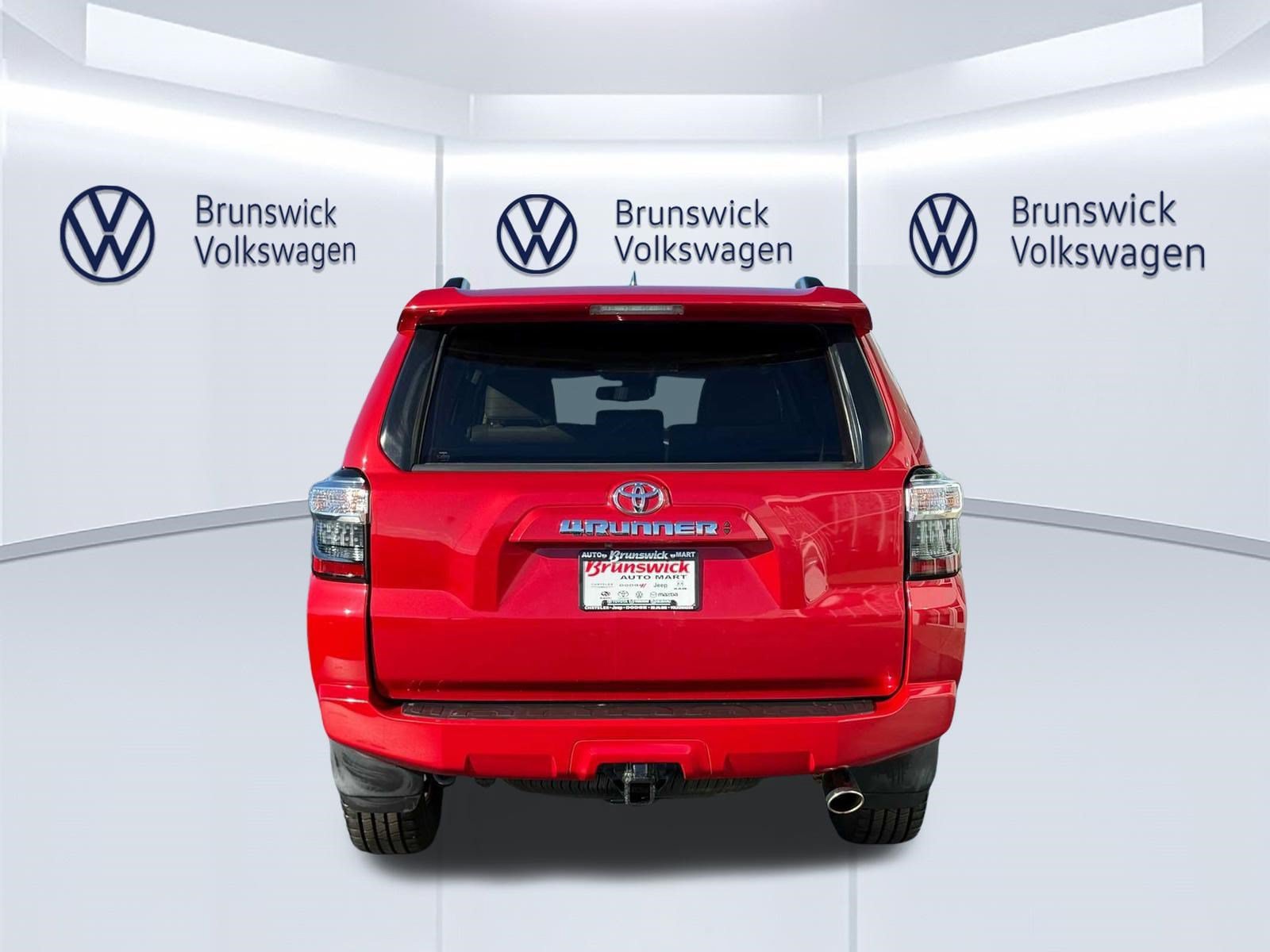 Certified 2021 Toyota 4Runner SR5 Premium w/ Moonroof Package AWD/4WD image 5