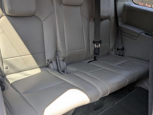 Used 2015 Honda Pilot Touring image 26