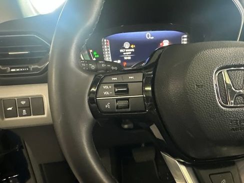 Certified 2025 Honda Pilot Elite image 14